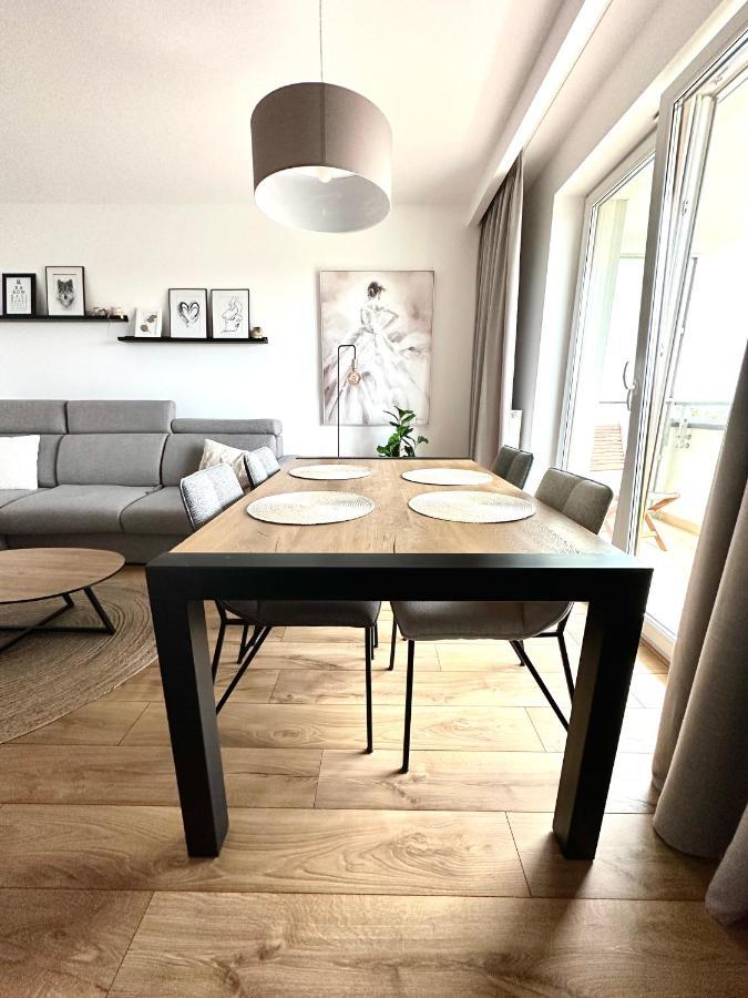 Zlota Nowa Huta Apartment Krakow Bagian luar foto
